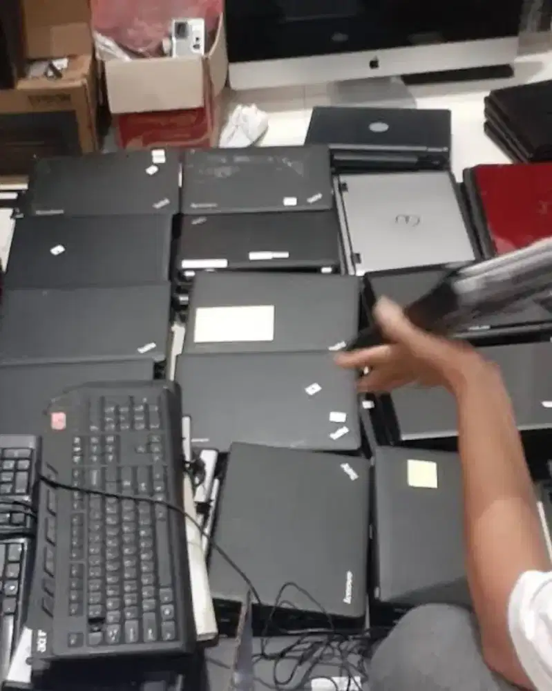 DICARI laptop & komputer