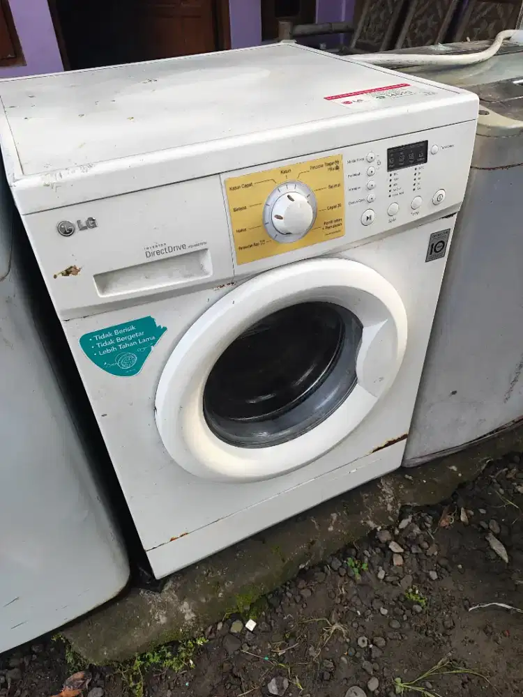 Mesin cuci LG front loading