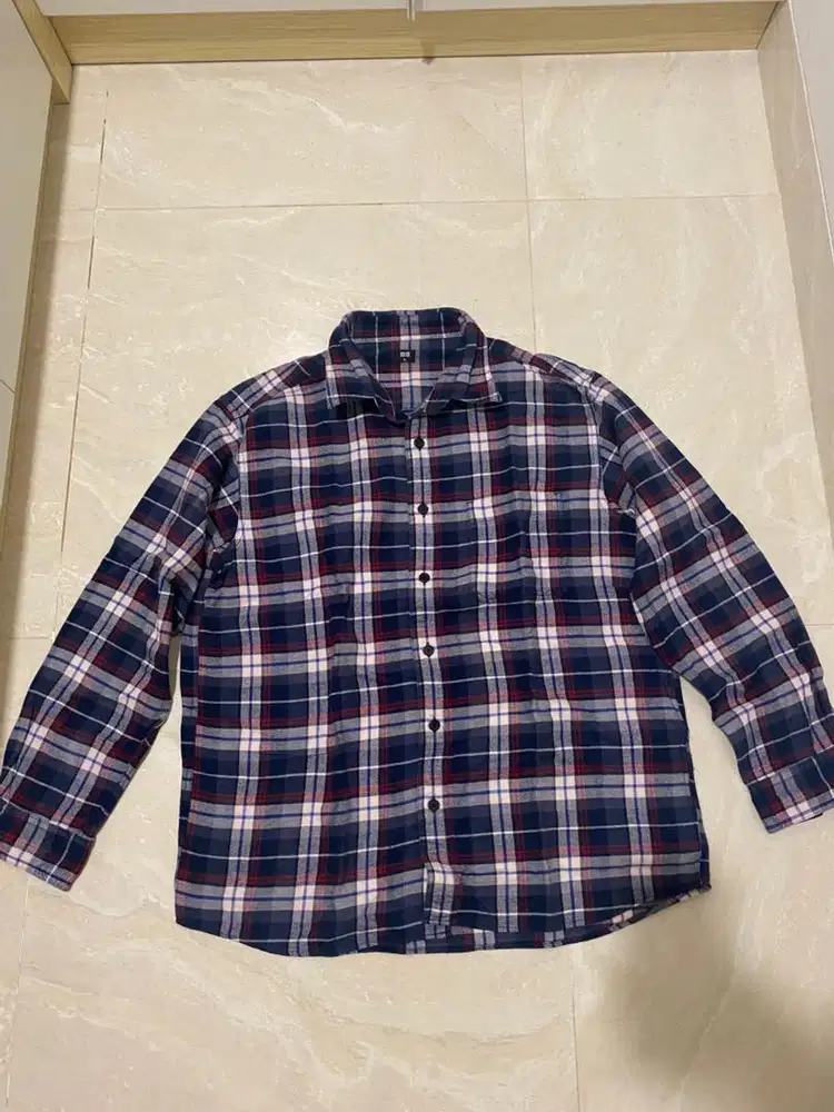 Kemeja uniqlo size xl