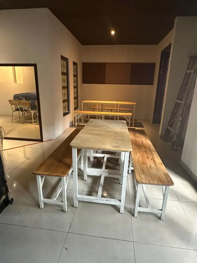 Bangku panjang bahan kaki besi