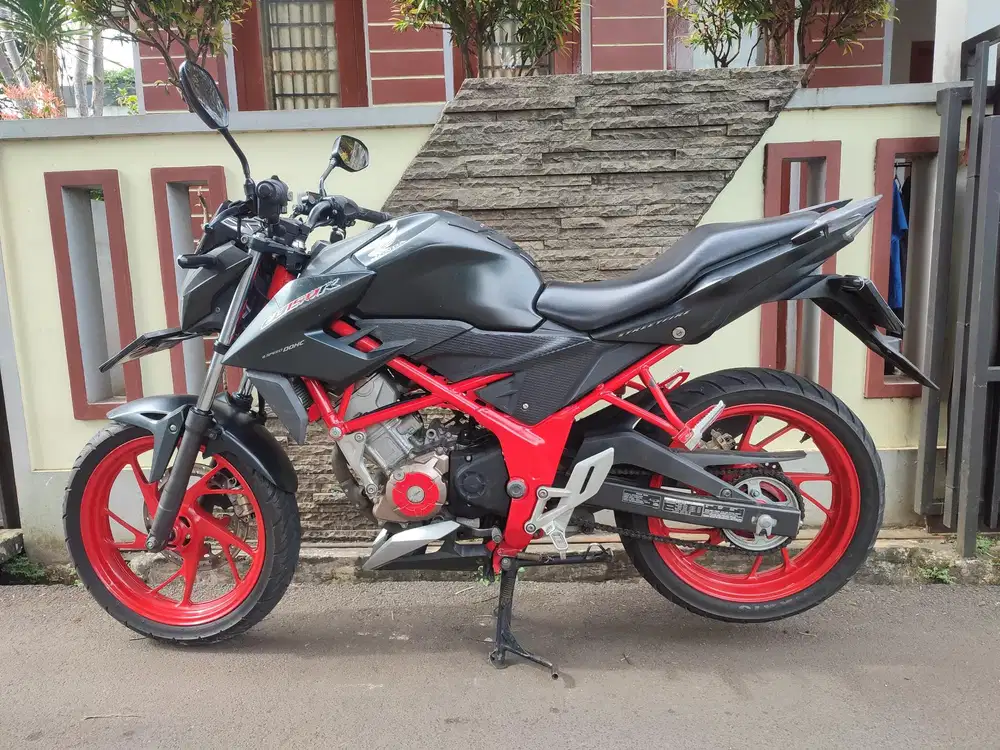 JUAL CB 150R TAHUN 2016
