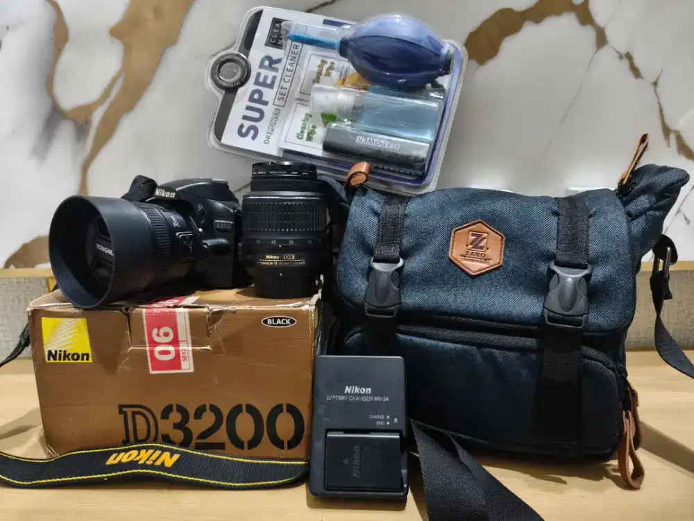 Nikon D3200 + 2 Lensa