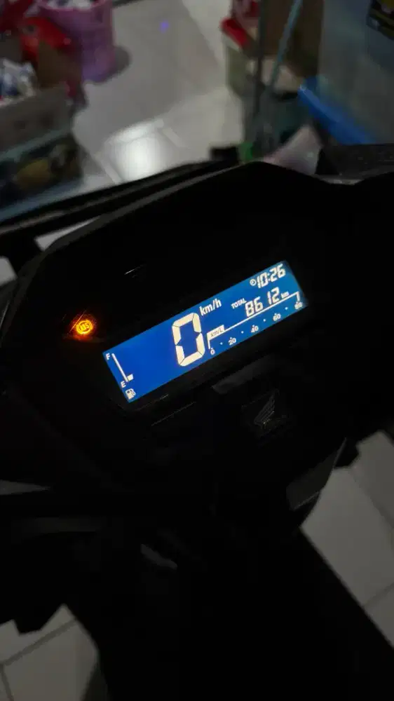 Vario 160 tahun 2023 abs