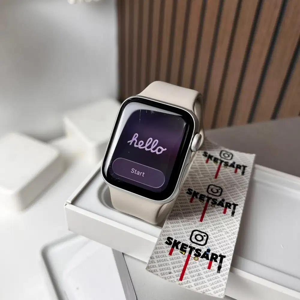 Apple Watch SE Gen 2 40mm Silver GPS Cell iwatch Battery Health 92%