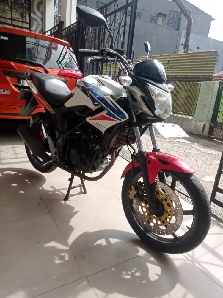 Cb 150 R plat bandung 2014