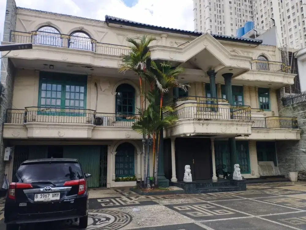 Rumah Mewah Sunter Selatan Semi Furnished Bebas Banjir