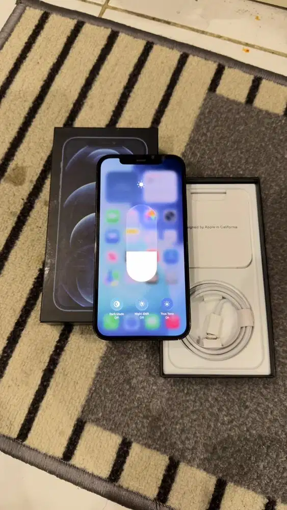 Dijual Iphone 12 Pro 256GB Blue terdaftar Mulus Lengkap