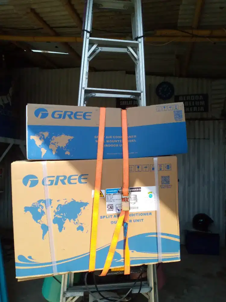 AC Gree 1/2 PK Terbaru