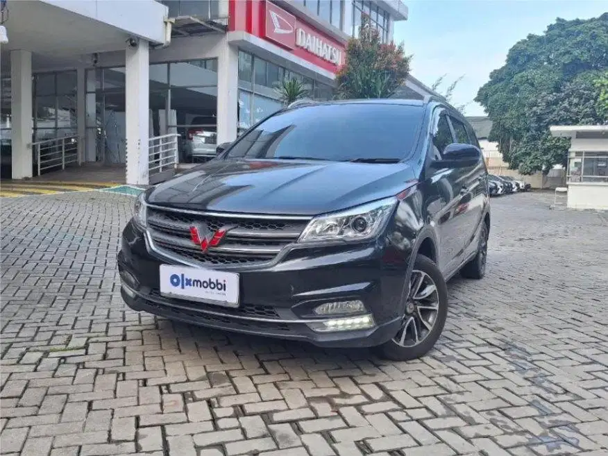DP MURAH Wuling Cortez 1.8 C Bensin-AT 2018 Hitam CUFWB