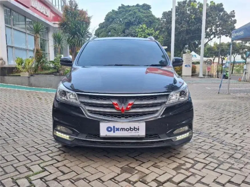 DP MURAH Wuling Cortez 1.8 C Bensin-AT 2018 Hitam CUFWB