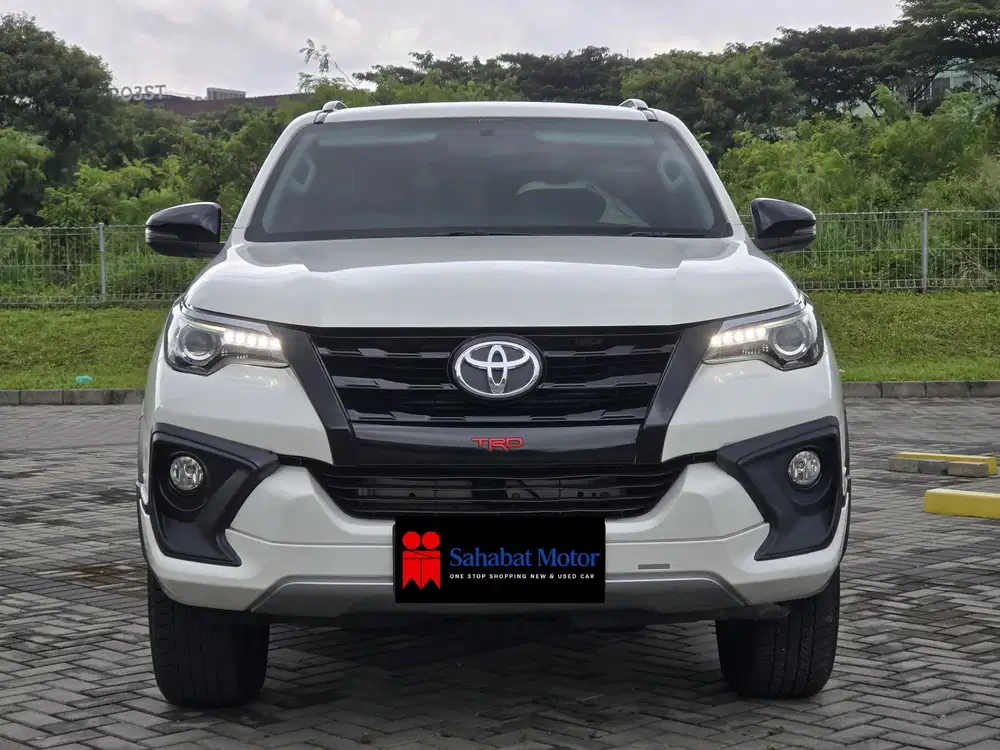 Toyota Fortuner 2018
VRZ TRD 2.4 Automatic
Diesel (4x2)