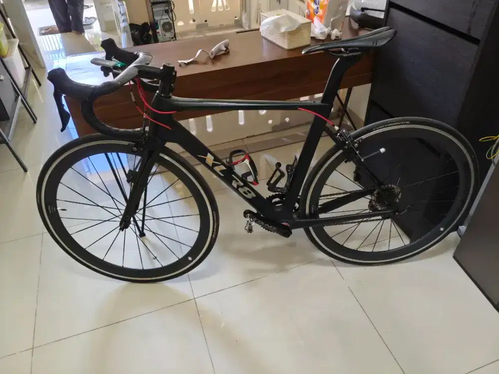 sepeda full carbon shimano 105 wheelset superteam