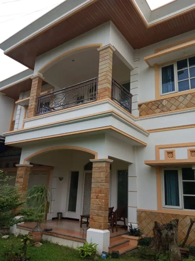 Di sewakan rumah perum puncak dieng malang lokasi strategis