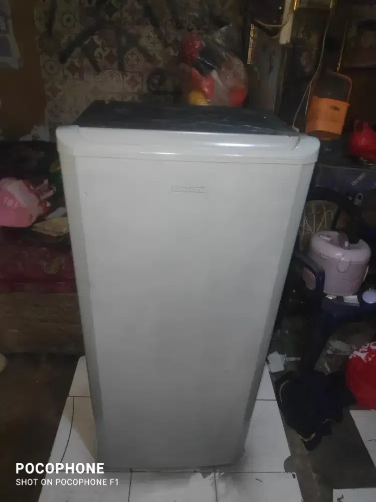 Kulkas merk panasonic