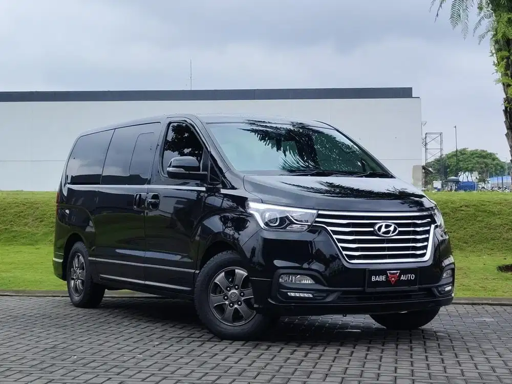 HYUNDAI H1 royale 2.4 AT GASOLINE 2018 new MODEL BERGARANSI