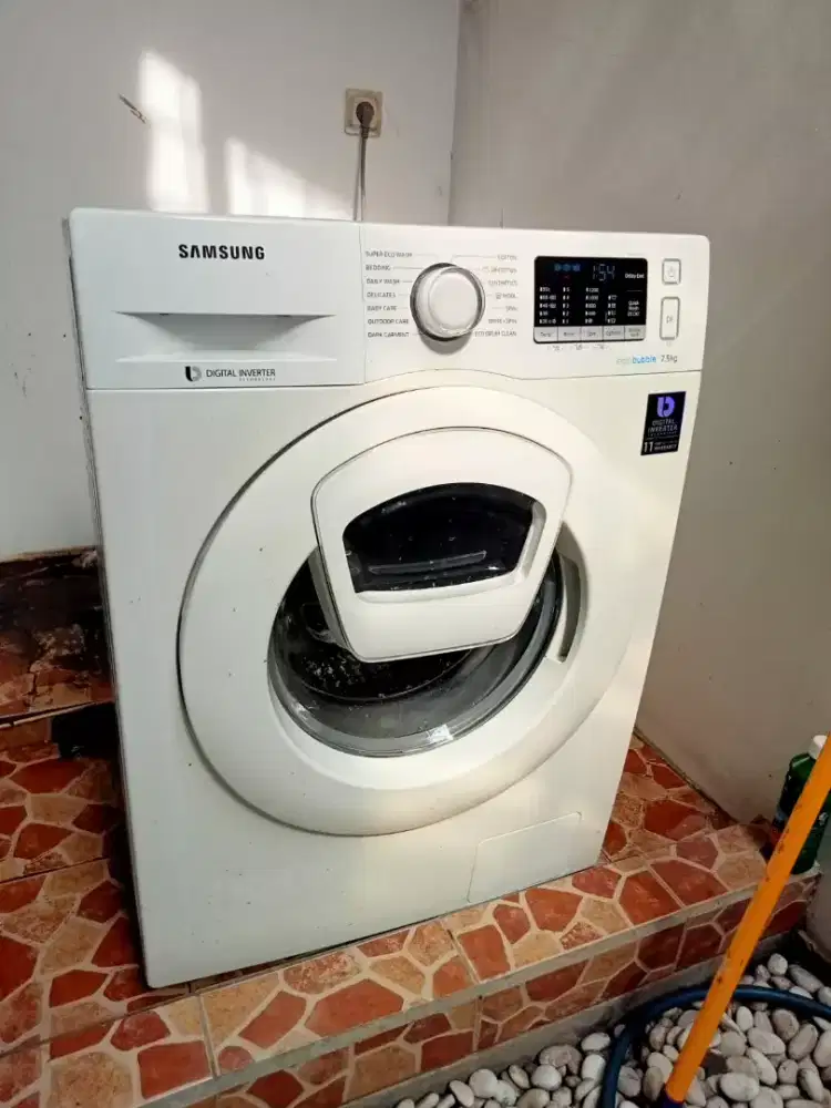 Service mesin cuci dispenser freezer showcase kompor gas chiler ac dll