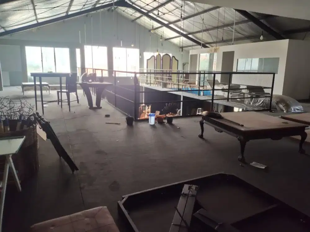 Disewakan Tempat Usaha Tengah Kota di Jl. Dr. Cipto Semarang