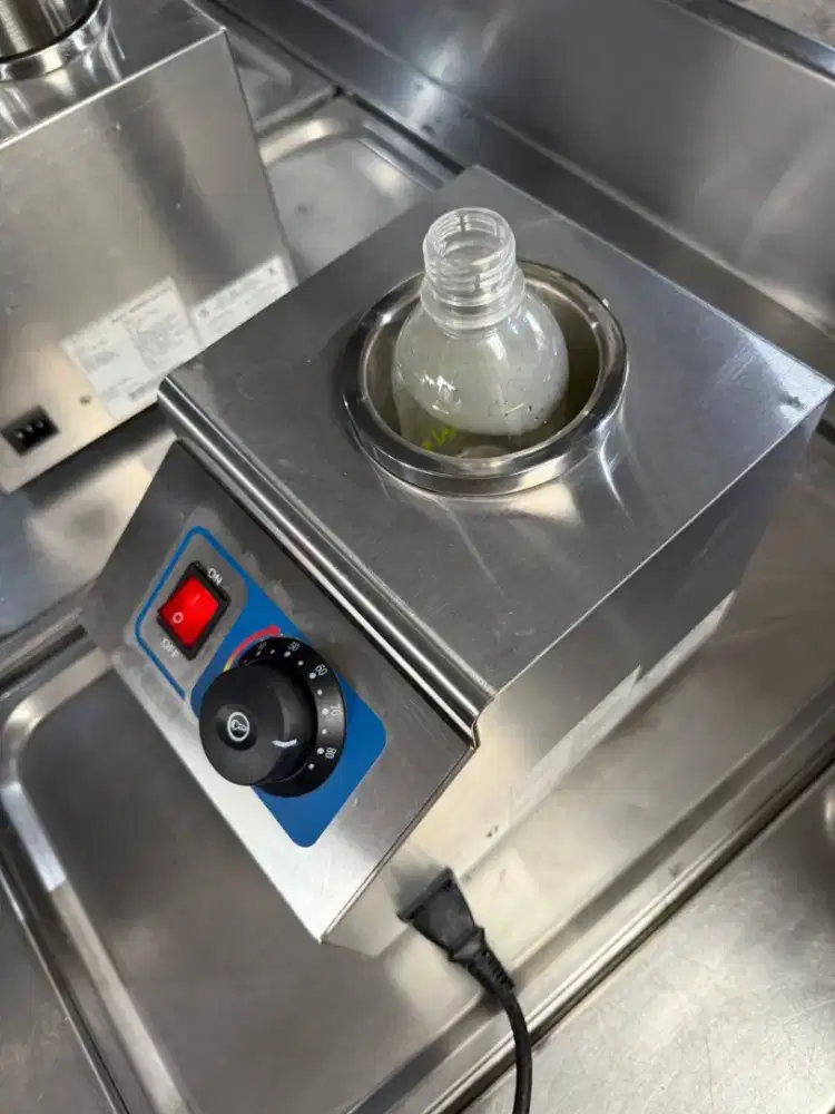 HOT DEAL SAUCE WARMER MACHINE
 Getra
Model SMW-1
Like new