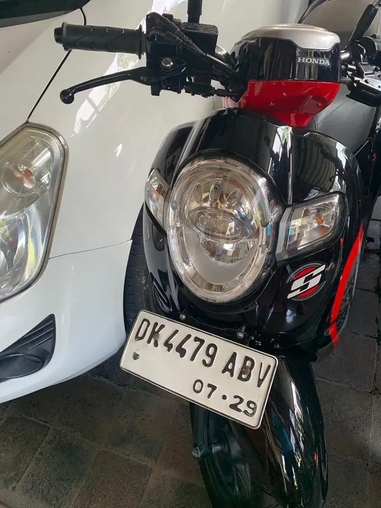 Honda scoopy tahun 2019 istimewa