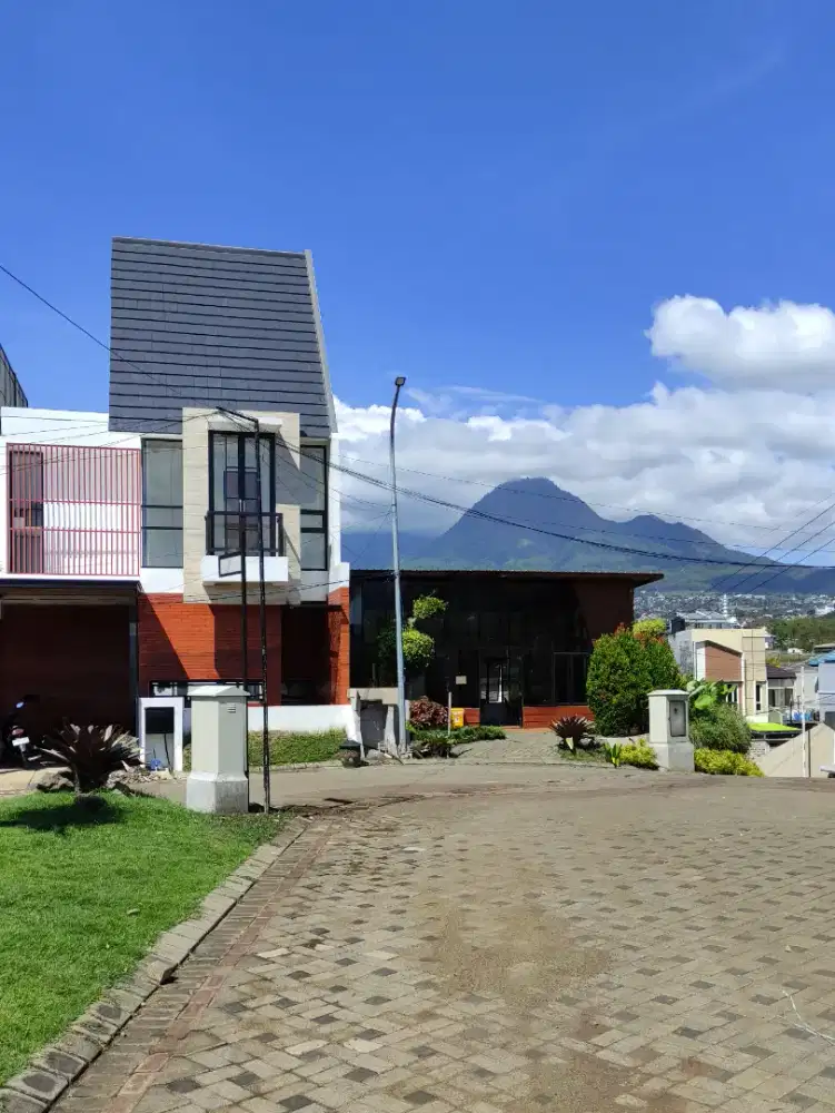 SOLD 80% LEBIH, Real Villa Batu View 360 hanya dari lantai dasar