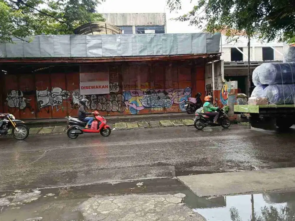 gudang ex bengkel di jl raya jati asih bekasi