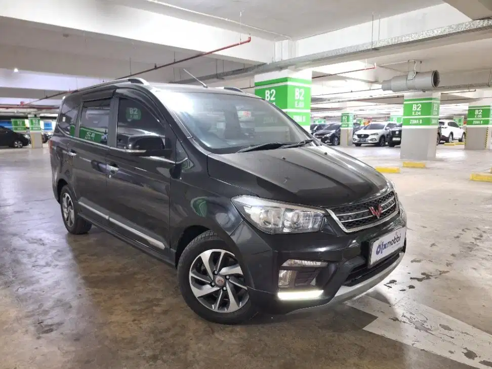 DP MURAH Wuling Confero S 1.5 L ACT Lux Plus Bensin-MT 2020 Hitam
