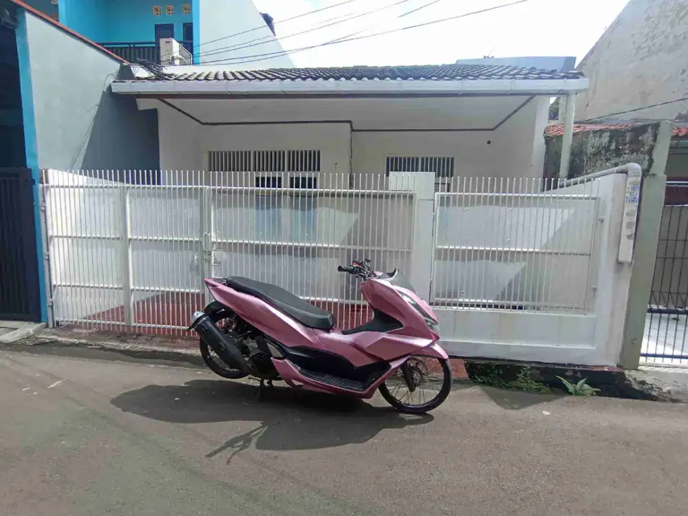 Rumah siap huni di pondok kelapa Jakarta Timur