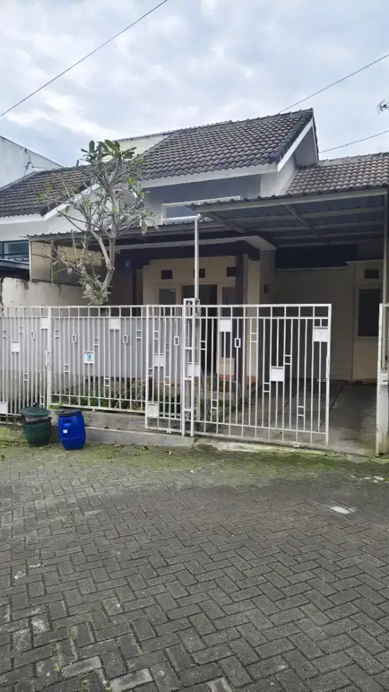 Rumah di jual batu permata land