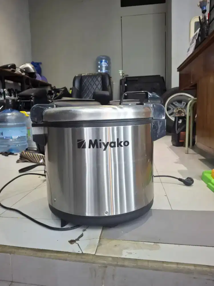 Ricecooker Jumbo 6 Liter Miyako