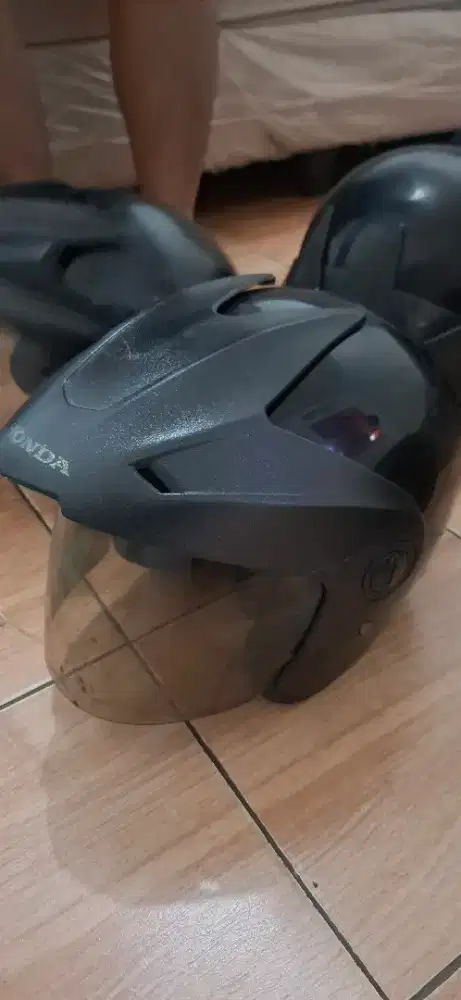 BU DIJUAL BERBAGAI JENIS HELEM HARGA NEGO