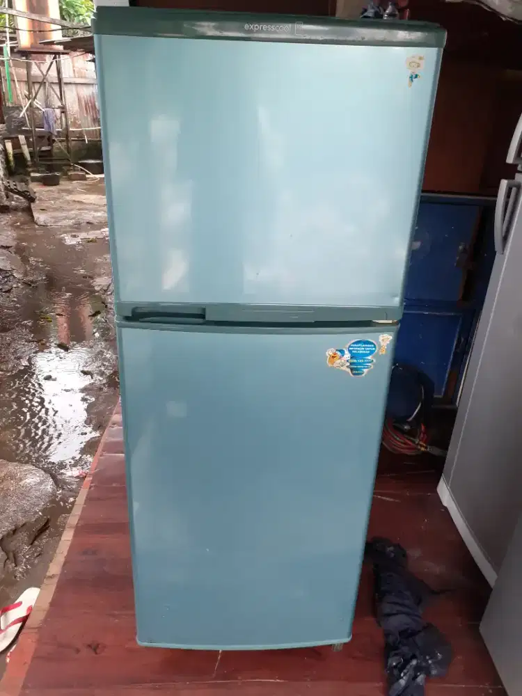 Jual klkas LG original normal mulus garansi di anter.