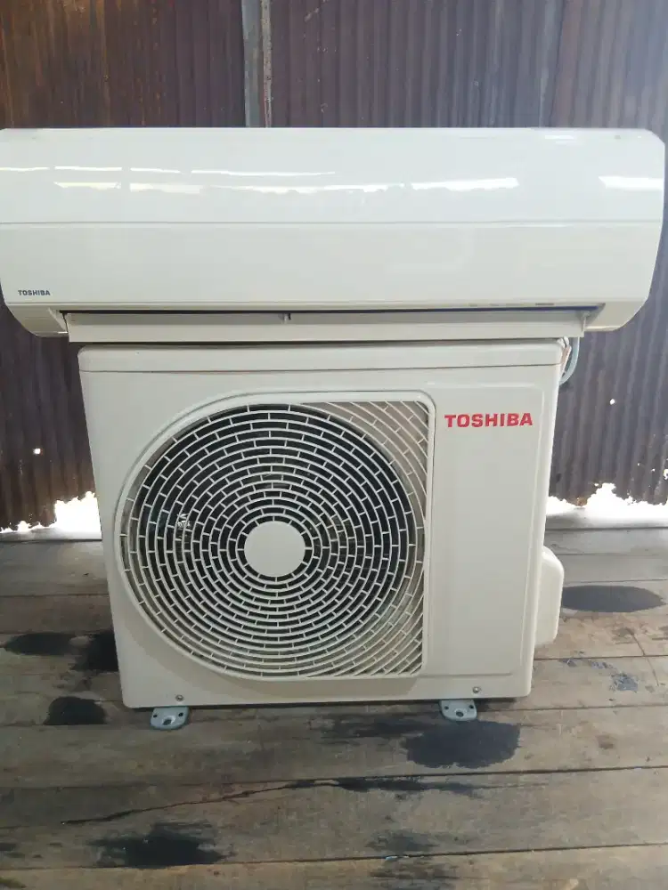 DIJUAL AC BEKAS 1/2 PK GRATIS PASANG