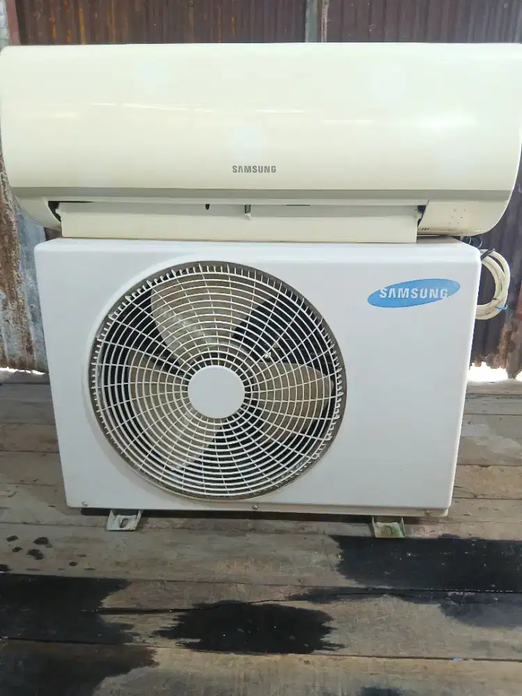 JUAL AC 1/2 PK BEKAS BERGARANSI