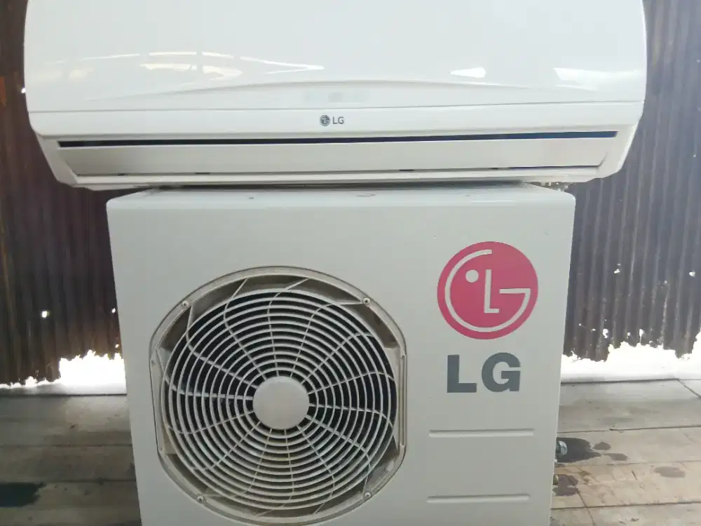 DIJUAL AC BEKAS 1/2 PK GRATIS PASANG