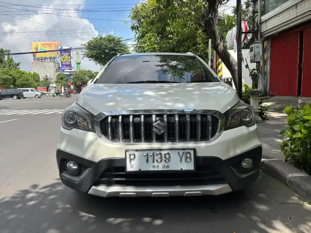 SUZUKI SCROSS OVER Matic 2022  Odo 26 RB