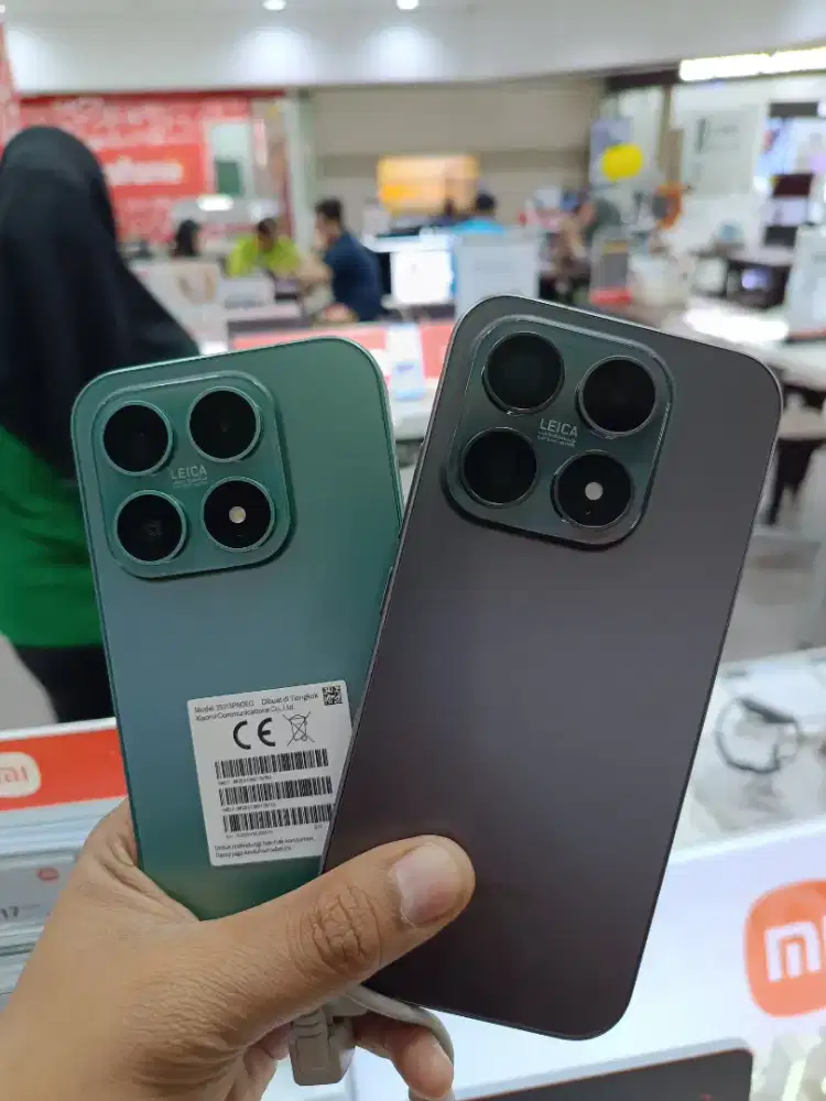 Xiaomi 17 Pre order free Smartband 10 pro