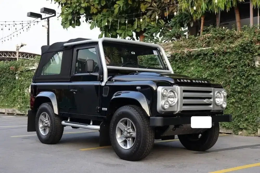 DEFENDER 90 SVX SoftTop (PUMA 2.4)
