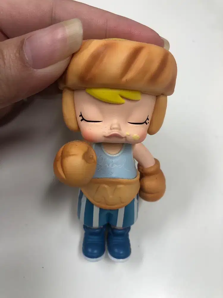 Popmart figure kenny