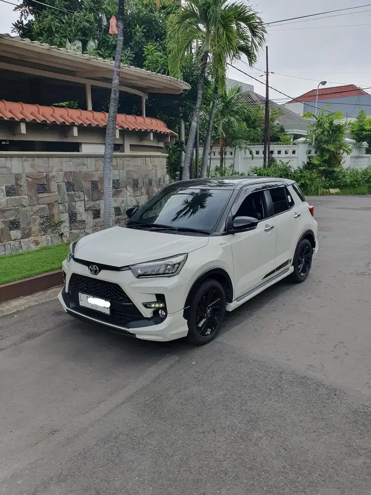Toyota Raize 2022 Km 18rb GR Sport 1.0 Turbo Matic Warna Putih Ori