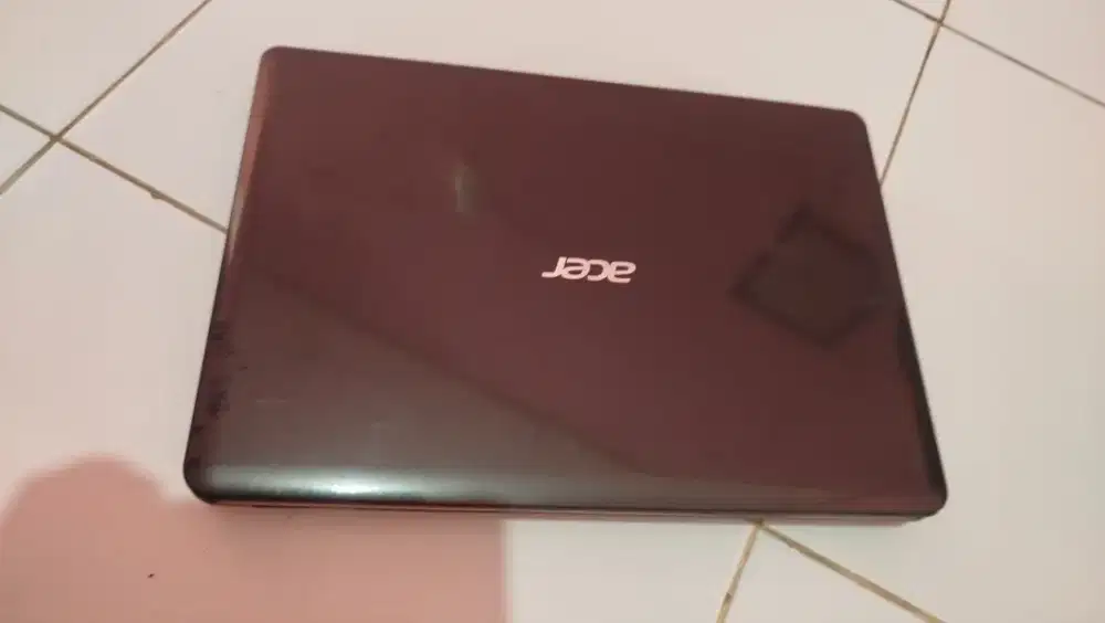 Laptop acer lama dijual batangan