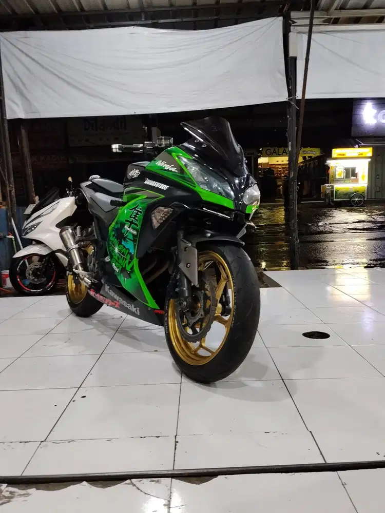 jual cepat kawasaki ninja 250 fi siap pakai