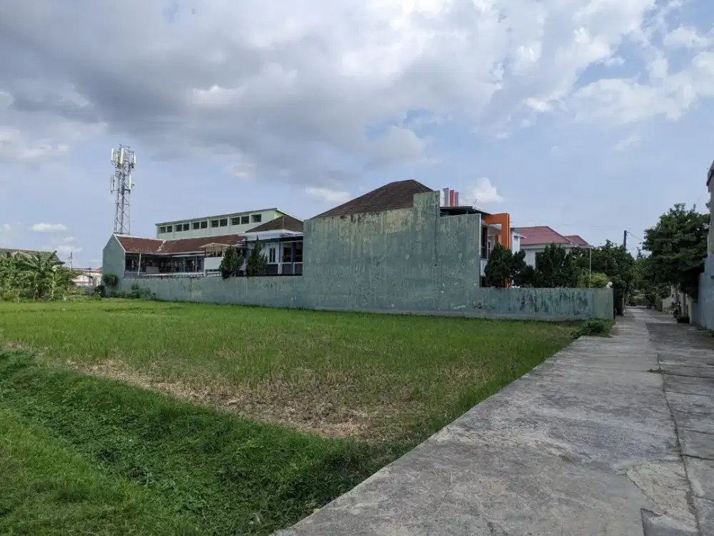 Tanah Jogja Bebas Banjir,Depan Royal Ambarukmo Cocok Untuk Usaha Homestay/Koskosan