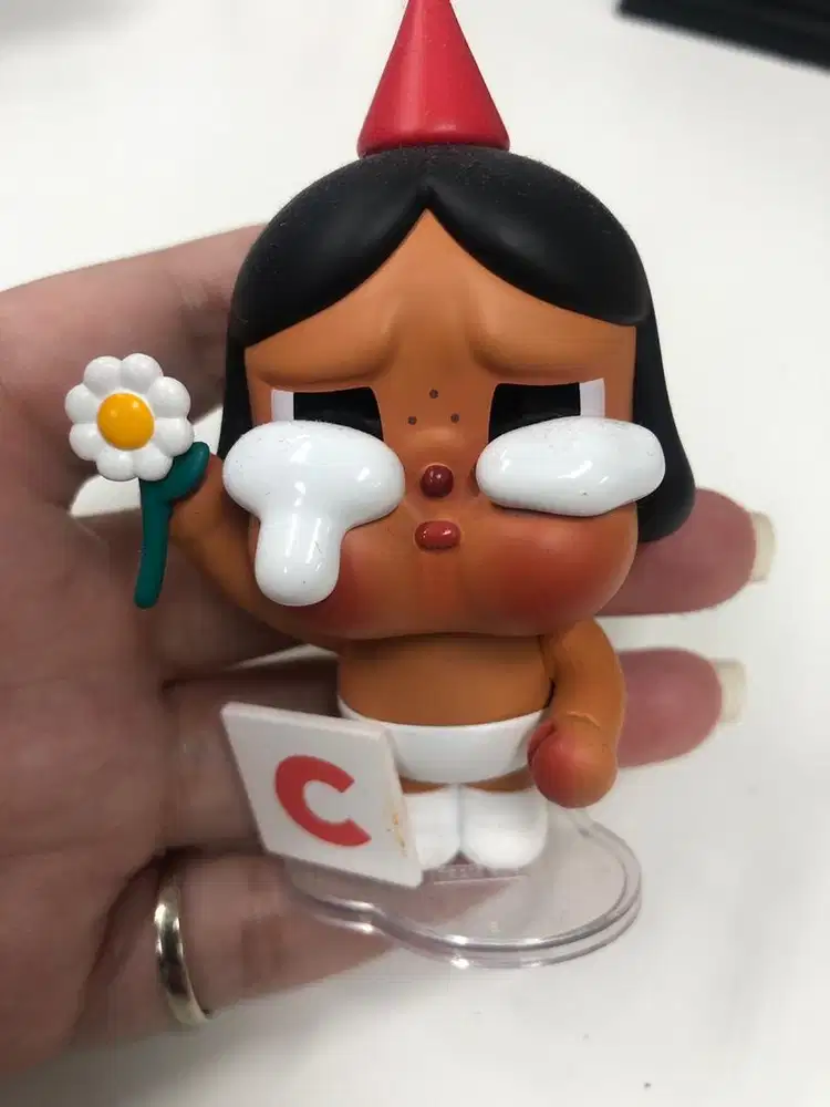 Popmart figure crybaby