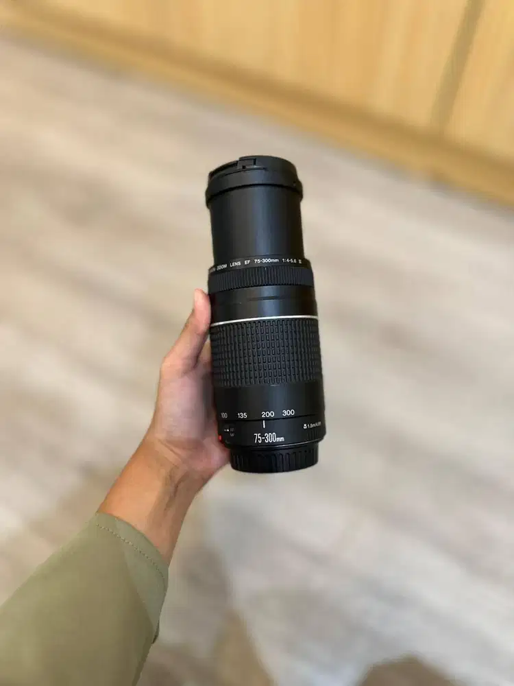 CANON EF 75-300MM F4-5.6 III ICL 1778