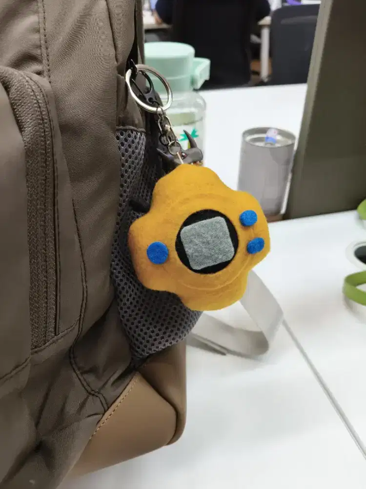 Gantungan kunci digivice
