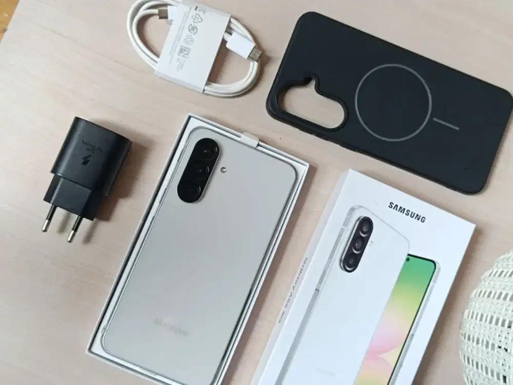 Samsung a56 5g
Ram 8/256