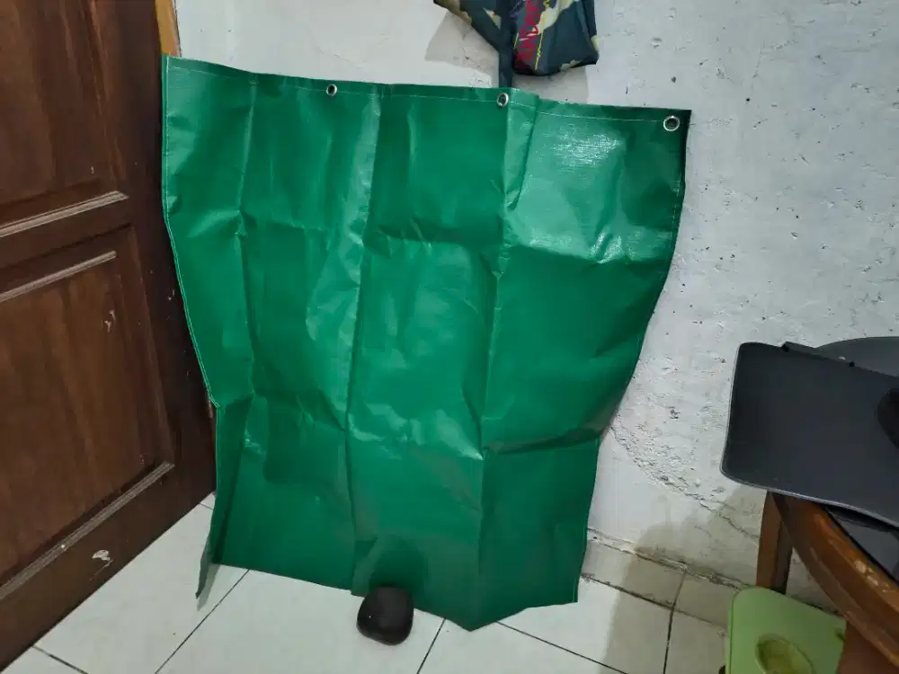 Karung Kurir Bahan Terpal