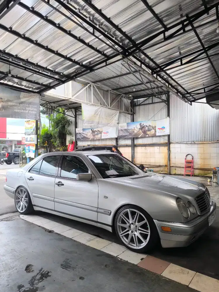 Carlsson 1/10 Ring 19 Lebar 8.5 - 9.5 ET 45 - 50 + Ban