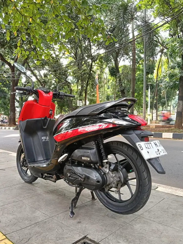 DP MINIM 1.500 CASH KREDIT HONDA GENIO ESP CBS THN 2019 PAJAK IDUP