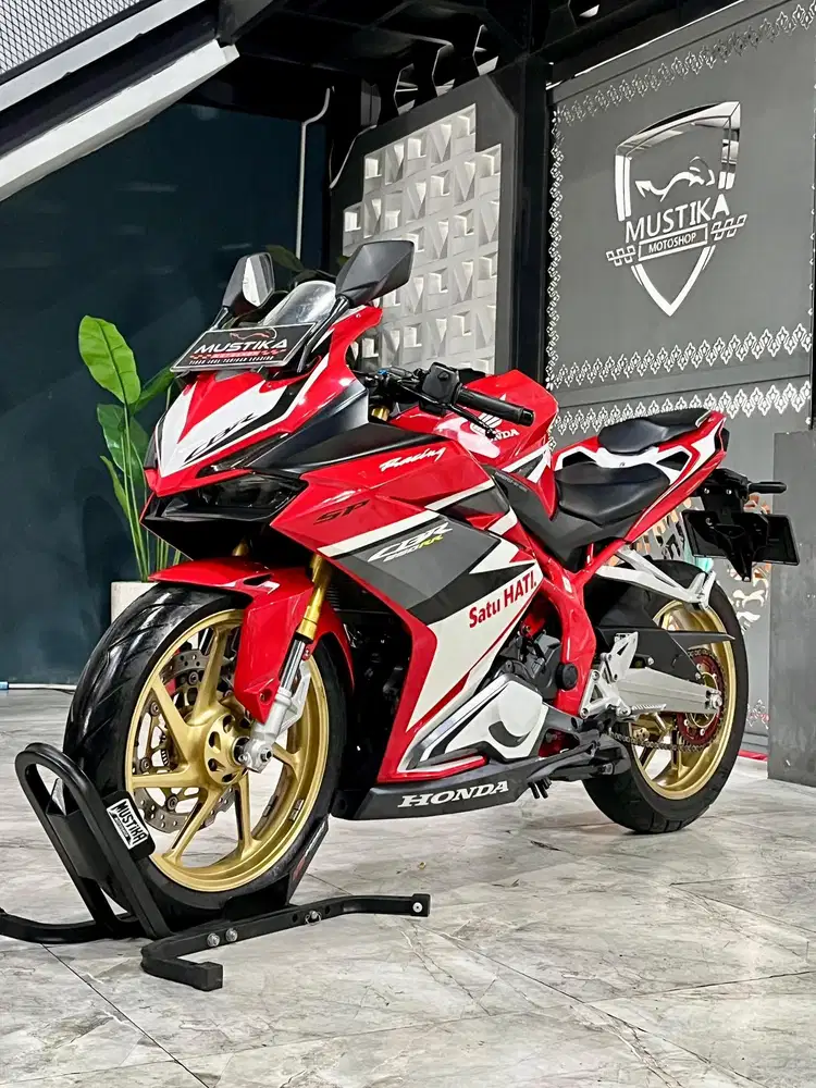 Terbatas ODO 10rb!!Honda CBR 250 SP th 2022 - Ayu Mustika